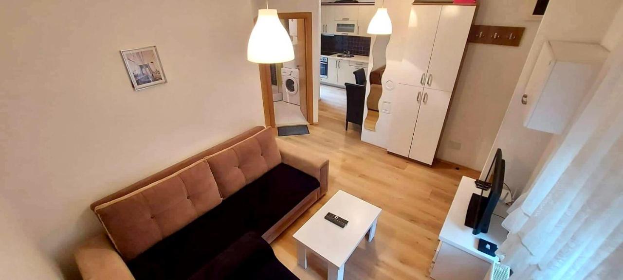 Bright & Lovely Apartment In The City Center Prishtinë Luaran gambar