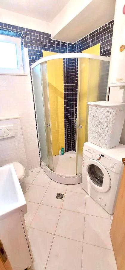 Bright & Lovely Apartment In The City Center Prishtinë Luaran gambar